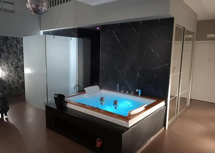 SuiteLuxurya18