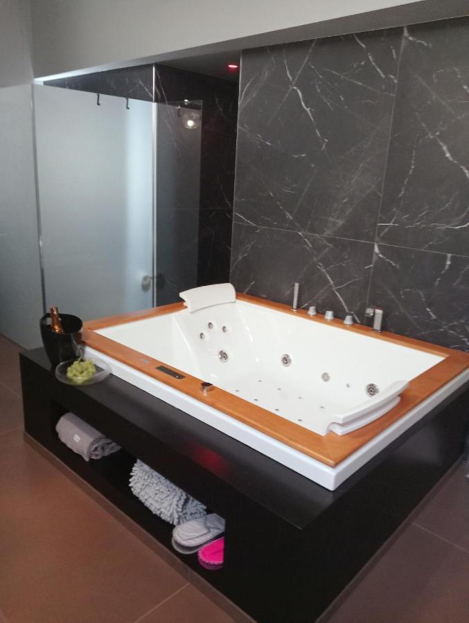 Suiteluxurya18 Appartement